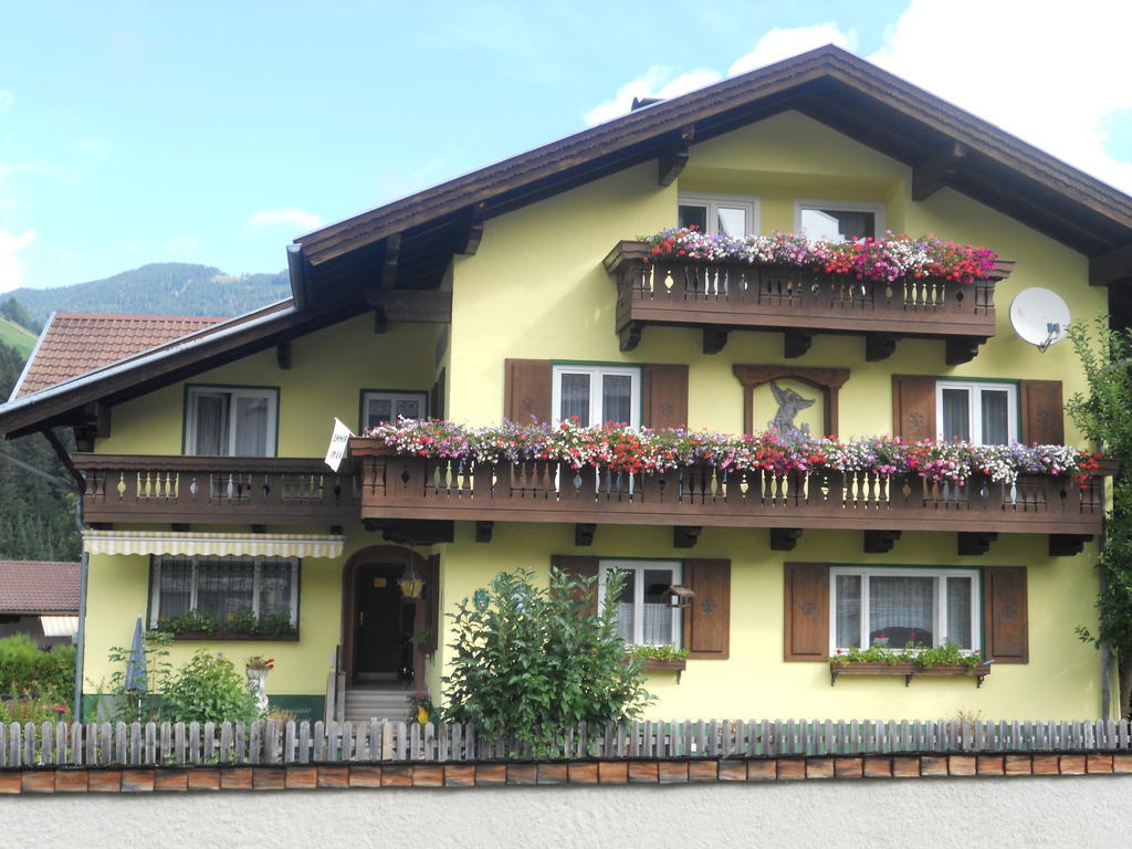 Haus Zur Linde Hotel วาไกรน์ ภายนอก รูปภาพ